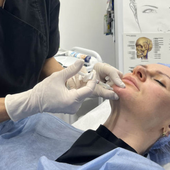 Algeness — нова філософія інʼєкційної корекції: натуральність, безпека, результат